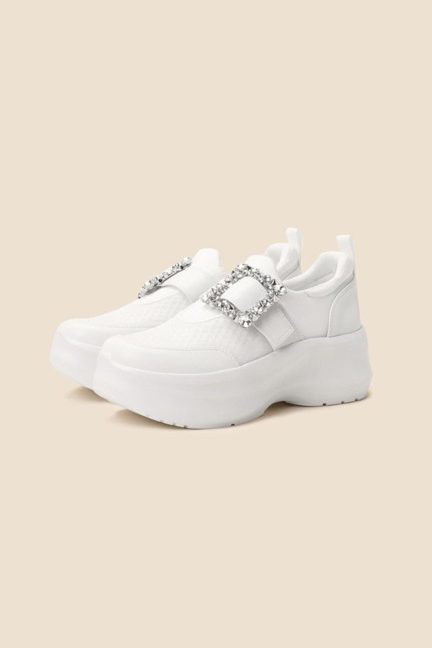 SUECOMMA BONNIE - 스니커즈 - Jewelry buckle sneakers(white)