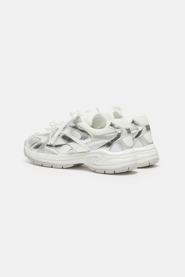 【SUECOMMA BONNIE】ビジュー◆Delight sneakers◆韓国人気 Designer fashion, Seoul-fully created | W Concept