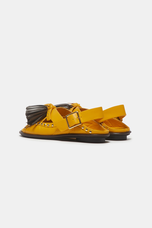 SUECOMMA BONNIE - 샌들 - Pompom flat sandal(yellow)