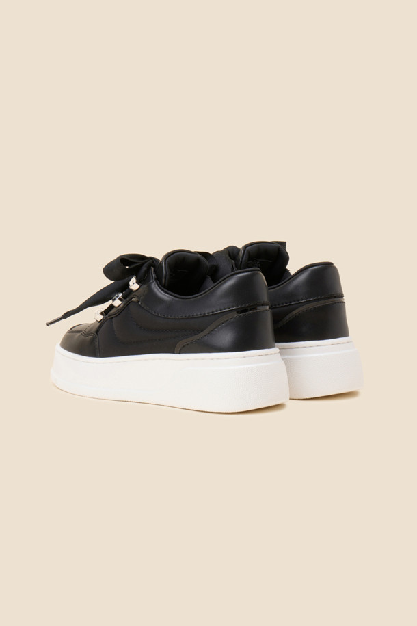 SUECOMMA BONNIE - 스니커즈 - Jewelry ribbon sneakers(black)