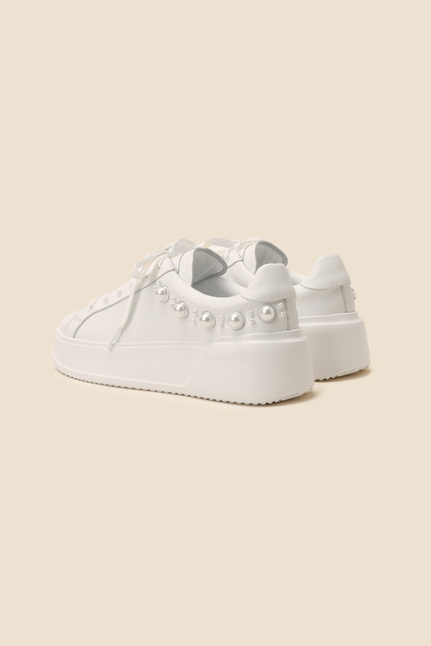 SUECOMMA BONNIE - 스니커즈 - Pearl sneakers(white)