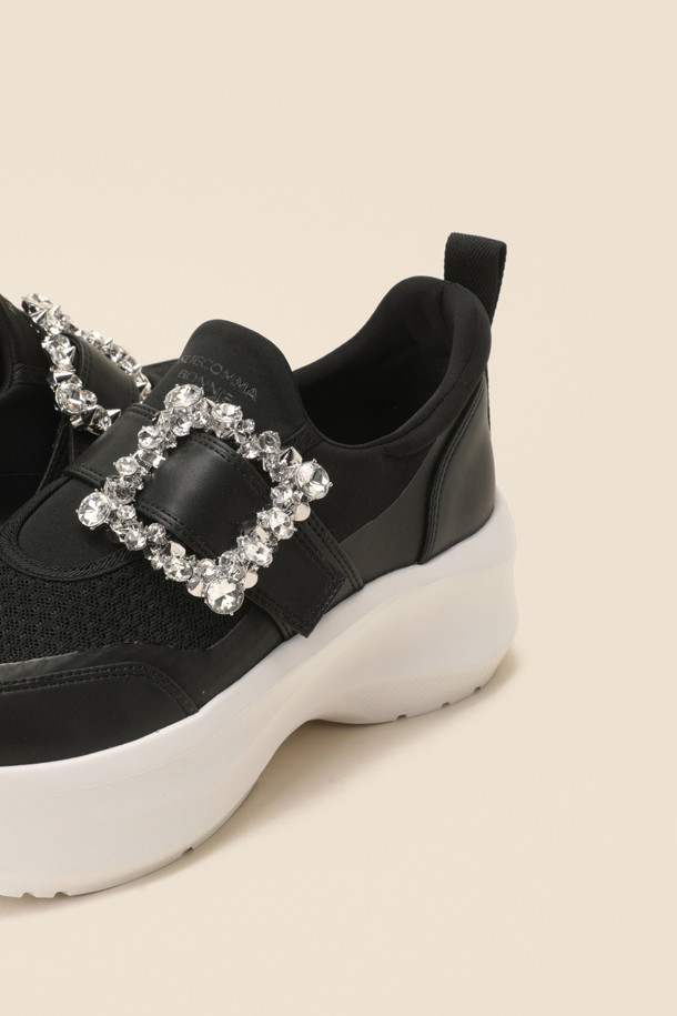 SUECOMMA BONNIE - 스니커즈 - Jewelry buckle sneakers(black)