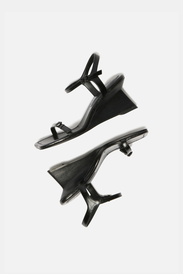 SUECOMMA BONNIE - 샌들 - Slim strap sandal(black)
