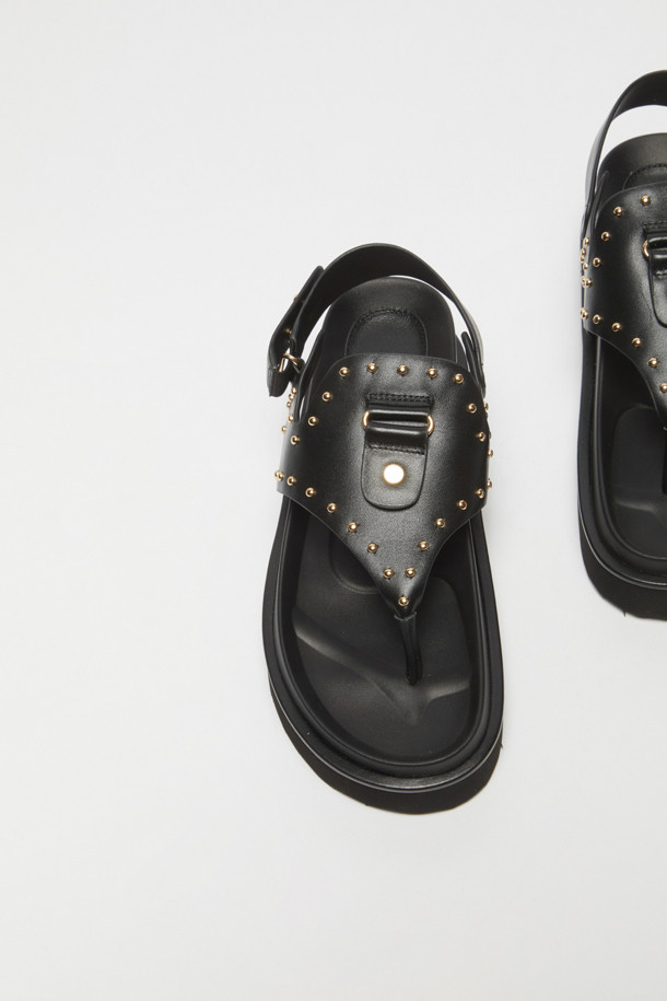 SUECOMMA BONNIE - 샌들 - Stud flip-flop sandal(black)
