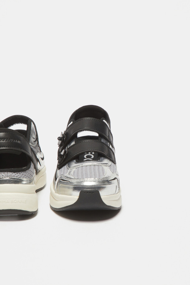 SUECOMMA BONNIE - 스니커즈 - Flower strap sandal sneakers(silver)