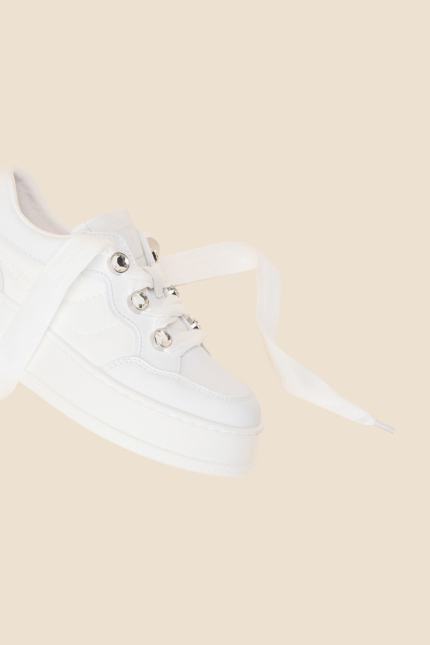 SUECOMMA BONNIE - 스니커즈 - Jewelry ribbon sneakers(white)