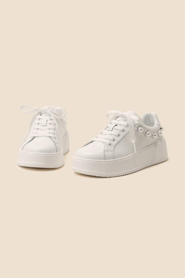 SUECOMMA BONNIE - 스니커즈 - Pearl sneakers(white)