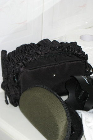 Fev_Ruffle tiny bag(black)