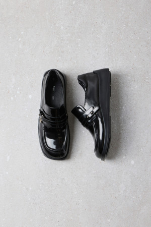 Fev_Young muze loafer(black)