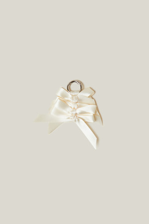 Fev_Ribbon brooch_small(yellow)
