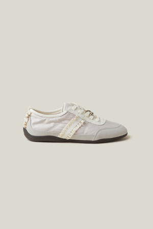 Fev_Veil run sneakers(beige)