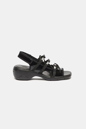 Pearl strap sandals(black)