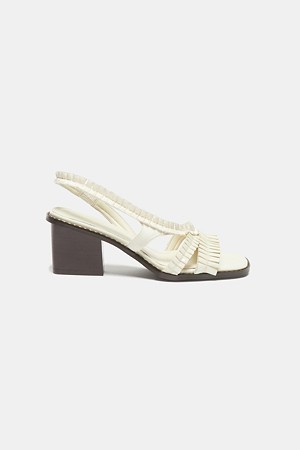Butter heel sandal(ivory)