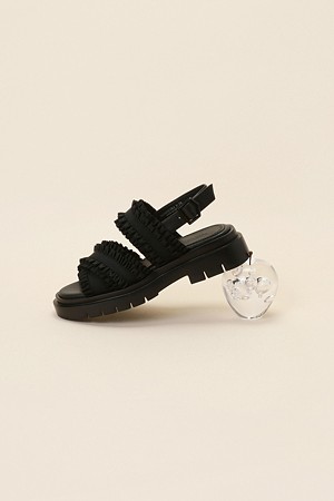 Cancan 24 sandal(black)