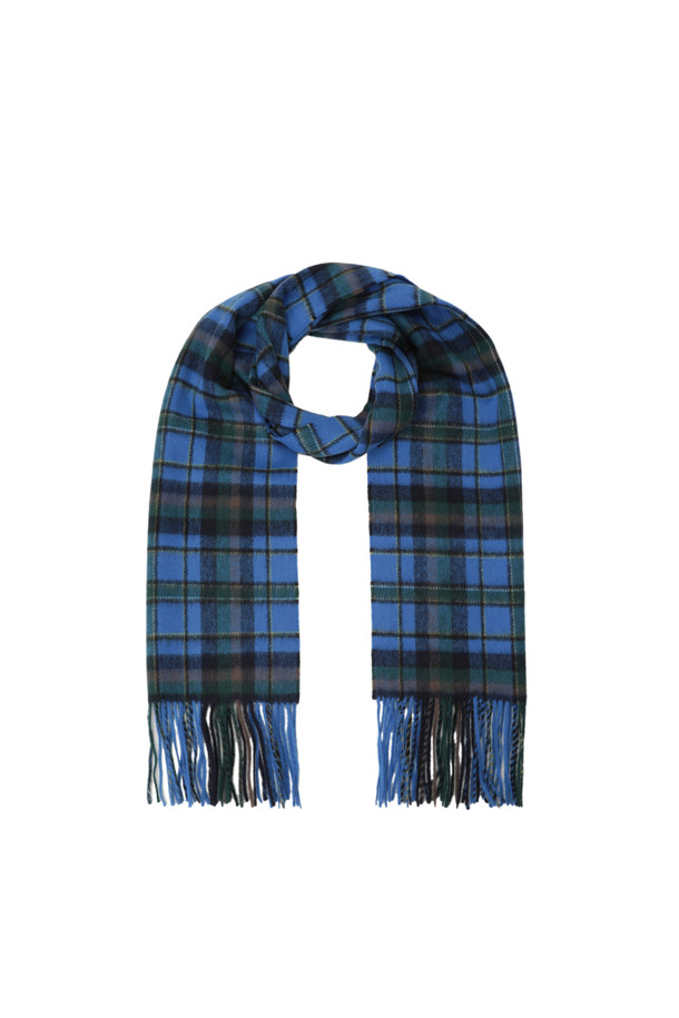 [series;] 블루 체크 울 머플러는 가을과 겨울, 쌀쌀한 날씨에 따뜻함과 스타일을 더해줄 머플러입니다. 부드러운 촉감의 울 소재로 제작되어 뛰어난 보온성을 자랑하며, 와이드한 사이즈로 넉넉하게 착용할 수 있습니다. 클래식, 미니멀, 캐주얼 등 다양한 스타일 연출이 가능하며, 체크 패턴과 프린지 장식이 은은한 포인트를 더합니다. 일상, 산책, 여행 등 다양한 TPO에 활용하여 따뜻하고 멋스러운 겨울 데일리룩을 완성해보세요. 블루 컬러가 세련된 분위기를 선사합니다.
