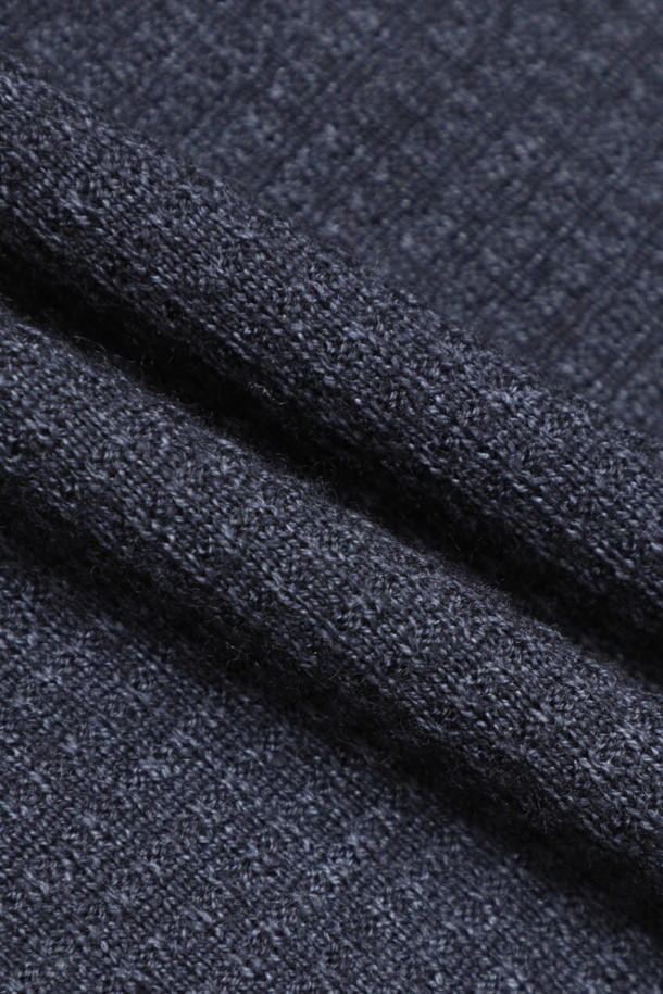 SERIES - 스웨터 - [WOOL&CO] 다잉 와플 터틀넥 스웨터 