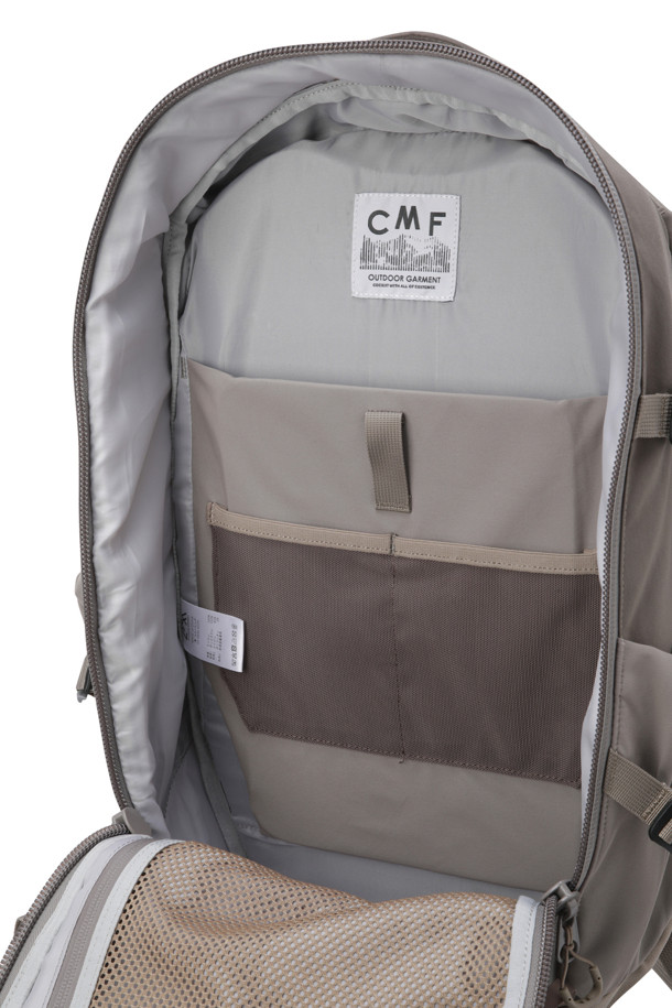 COMFY OUTDOOR GARMENT - 백팩 - [COMFY OUTDOOR GARMENT] CMF2402-AC23