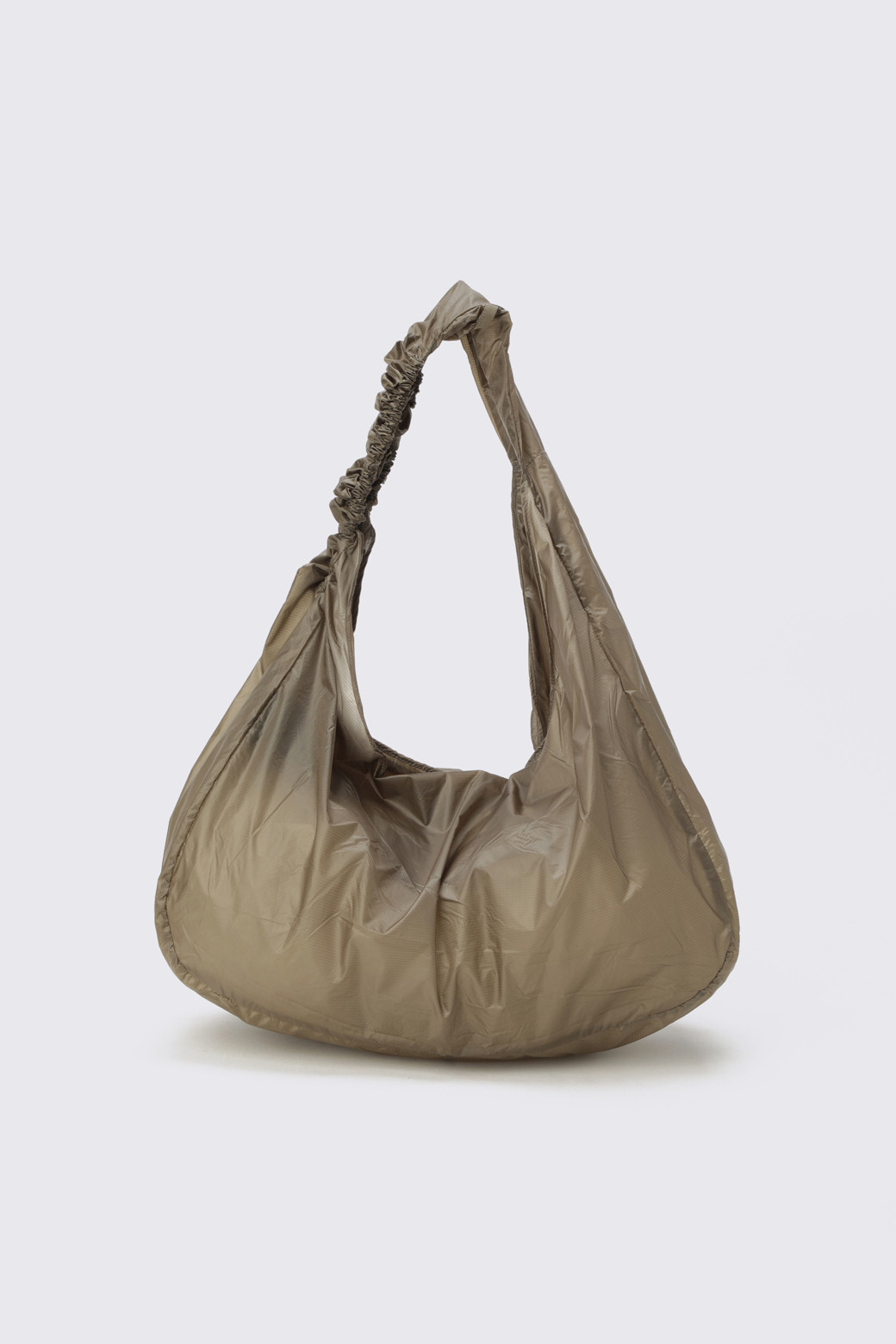 バッグ ROA HIKING Packable Knot Bag ROA - Packable Knot Bag | HBX - Globally Curated Fashion and