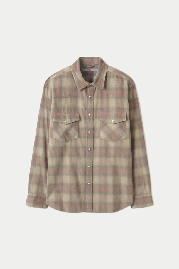 따뜻한 감성의 코듀로이 소재와 웨스턴 스타일이 만난 코듀로이 웨스턴 체크 셔츠입니다. 베이지와 브라운 컬러의 옴브레 체크 패턴이 빈티지하면서도 캐주얼한 무드를 연출합니다. 가볍고 부드러운 코듀로이 소재로 간절기와 겨울에 따뜻하게 착용하기 좋습니다. 진주 스냅 버튼, 뾰족한 요크, 가슴 플랩 포켓 디테일이 웨스턴 스타일을 강조하며, 레귤러 핏으로 편안하게 착용 가능합니다. 클래식과 캐주얼 스타일을 모두 소화할 수 있는 활용도 높은 아이템입니다.
