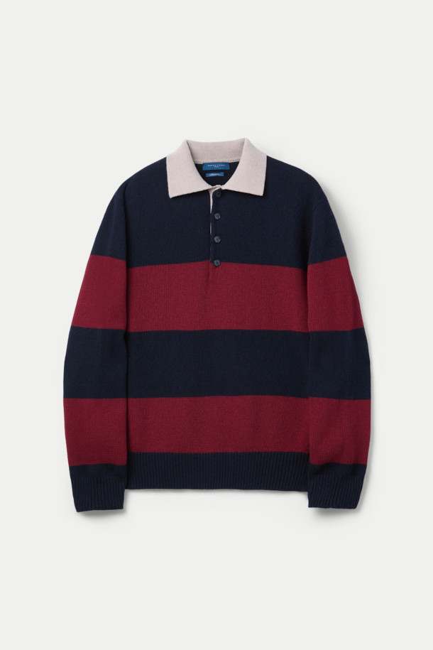 **다니엘 에피에솔리(DANIELE FIESOLI) 블록 칼라 스웨터**는 남성용 니트/스웨터로, 가을과 겨울에 활용하기 좋은 아이템입니다. 네이비, 버건디, 화이트 컬러 블록과 럭비 셔츠 디자인, 하프 단추 디테일, 화이트 칼라 배색이 특징이며, 클래식 및 캐주얼 스타일을 모두 소화할 수 있습니다. 울 80%, 나일론 20% 혼방 소재로 제작되어 포근한 촉감을 선사합니다. 레귤러핏에 긴소매 기장으로, 데이트룩, 가을 나들이룩, 겨울 데일리룩 등 다양한 TPO에 맞춰 미니멀한 스타일을 연출해보세요.
