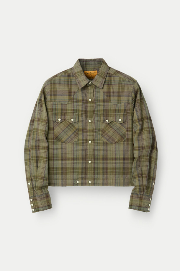 NIGEL CABOURN (나이젤 카본) X ORIGINAL MADRAS (오리지널 마드라스) 웨스턴 셔츠는 웨스턴 스타일을 기반으로 한 상의입니다. 슬림핏으로 디자인되었으며, 화이트 컬러의 면 소재로 제작되었습니다. 패치 포켓과 비조 디테일이 특징이며, 클래식, 미니멀, 캐주얼 스타일을 연출하기 좋습니다. 숏 기장의 웨스턴 셔츠로 다양한 하의와 매치하여 개성 있는 스타일을 완성할 수 있습니다.
