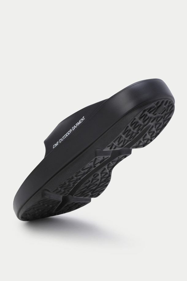 COMFY OUTDOOR GARMENT - 샌들/슬리퍼 - CMF RECOVERY SANDAL