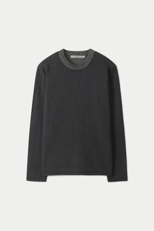 간절기 이중우수 라운드 스웨터