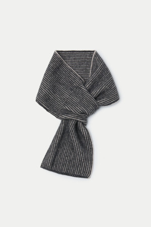 스트라이프 슬릿 니트 머플러