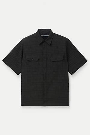 크리즈 포켓 오픈카라 반팔셔츠					