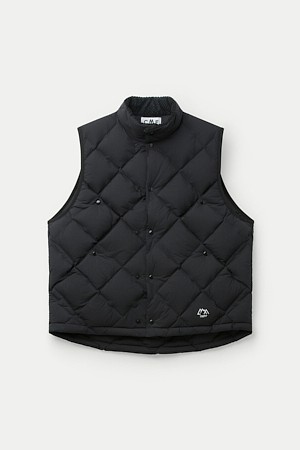 CMF WOVEN DOWN VEST					