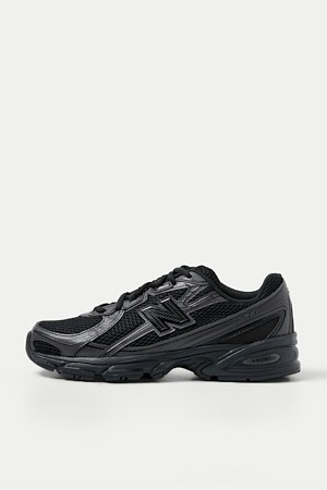 NEW BALANCE U740BO2