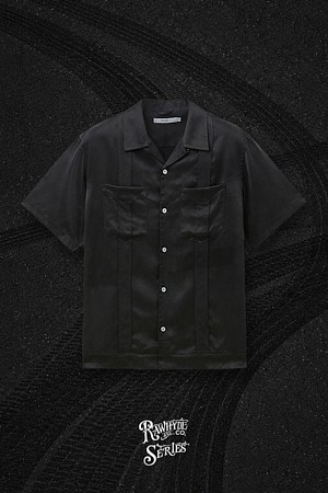 series x RAWHYDE 블랙 아트웍 반팔 셔츠
