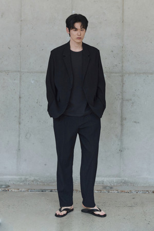 SHEER CREASE TAPERED PANTS (SEERSUCKER) 247