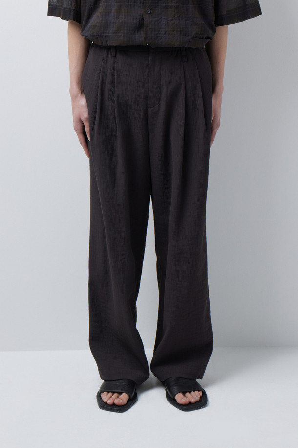 CREASE SEERSUCKER WIDE PANTS (247)_GREY_4