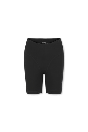 [디스트릭트비전] Women’s 5in Studio Half Tight_BLACK-a
