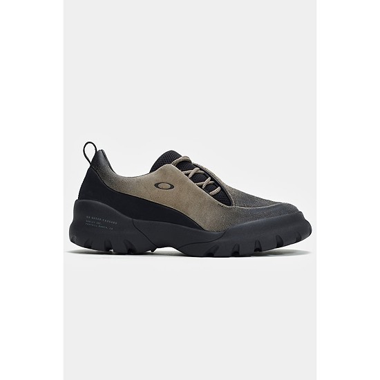 [피에트X오클리] Hoof Sneakers