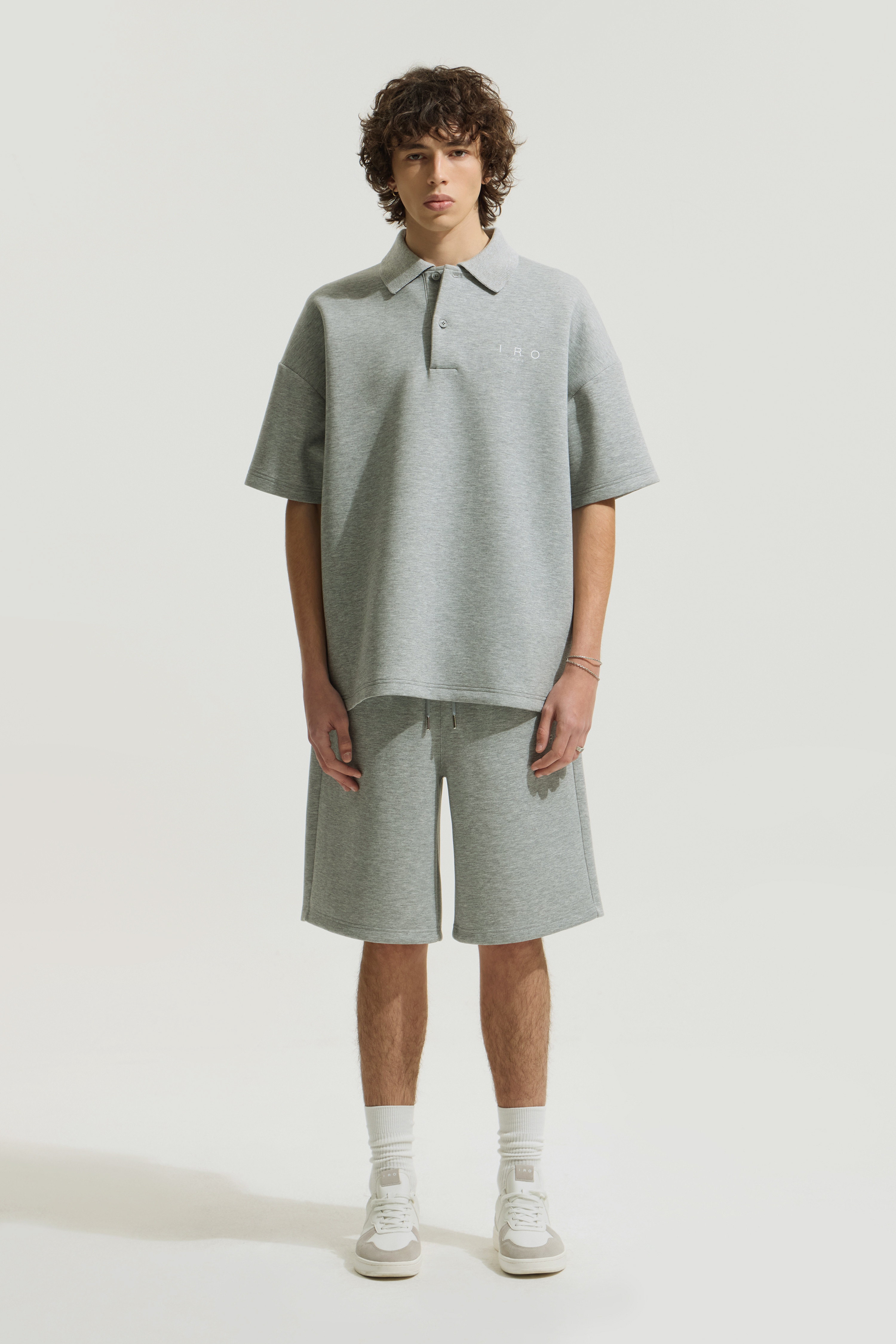 IQTAM25901 GYX (1).jpg